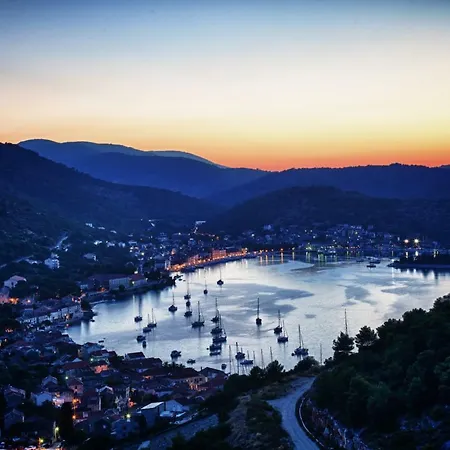 Villa Mediterana Vis