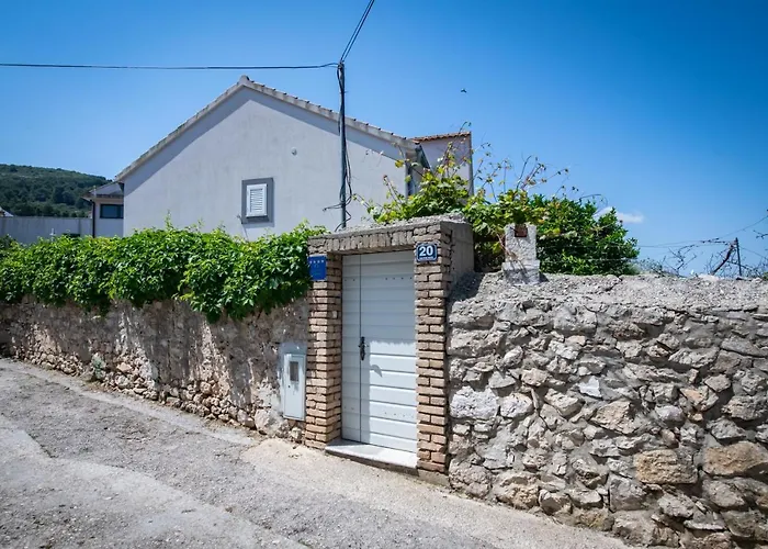 Vila Mediterana Vis