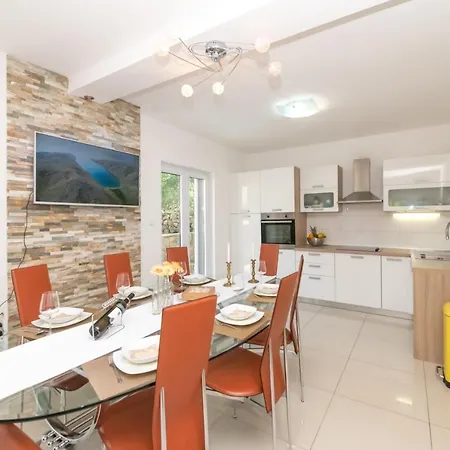Villa Mediterana *
