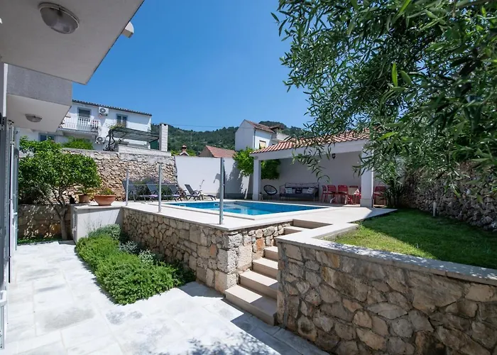Mediterana Villa *